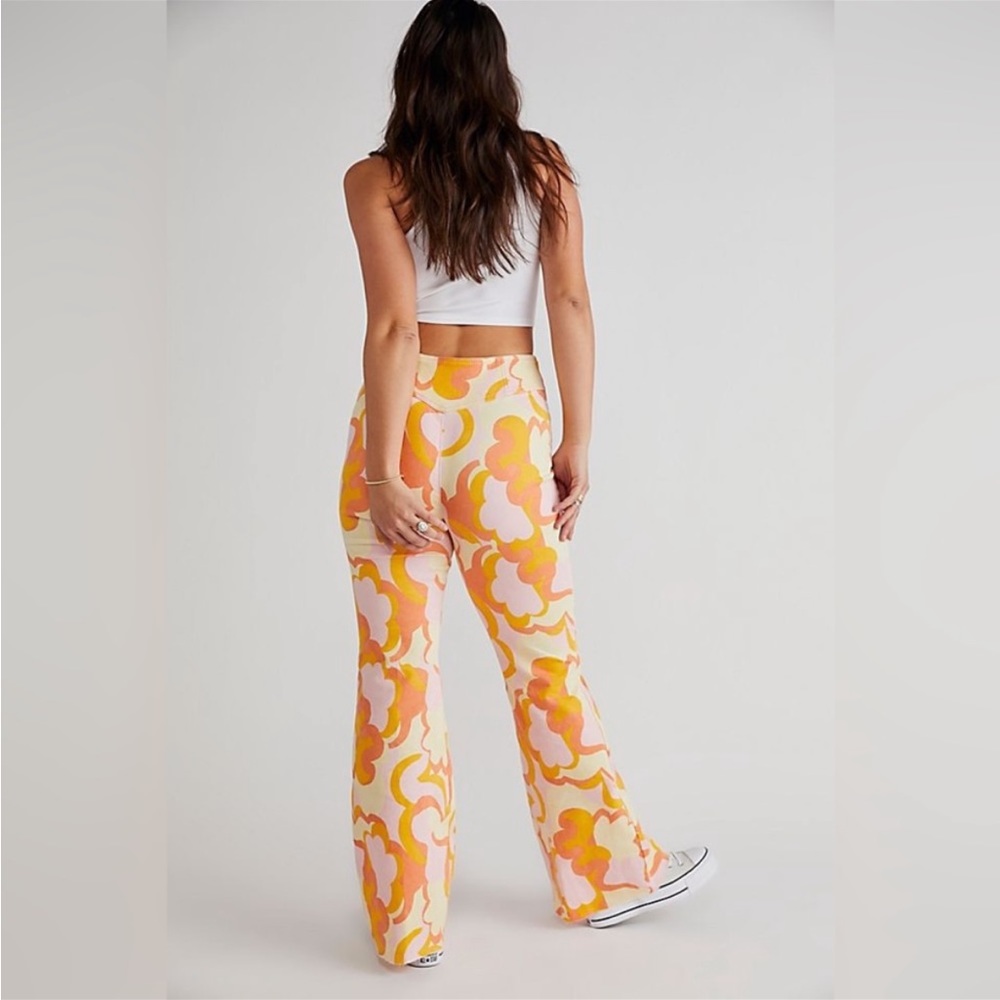 CRVY Wild Honey printed flare Jean - size 29 NWT - Picture 2 of 8